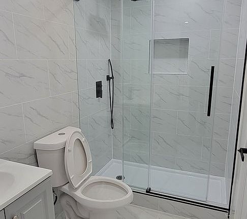 4th image of 260 Bradford St #105