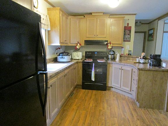 2nd image of 79 Portland Way