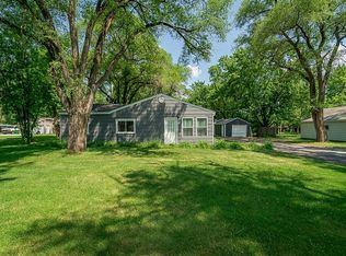 1516 73rd Ave N, Brooklyn Park, MN 55444