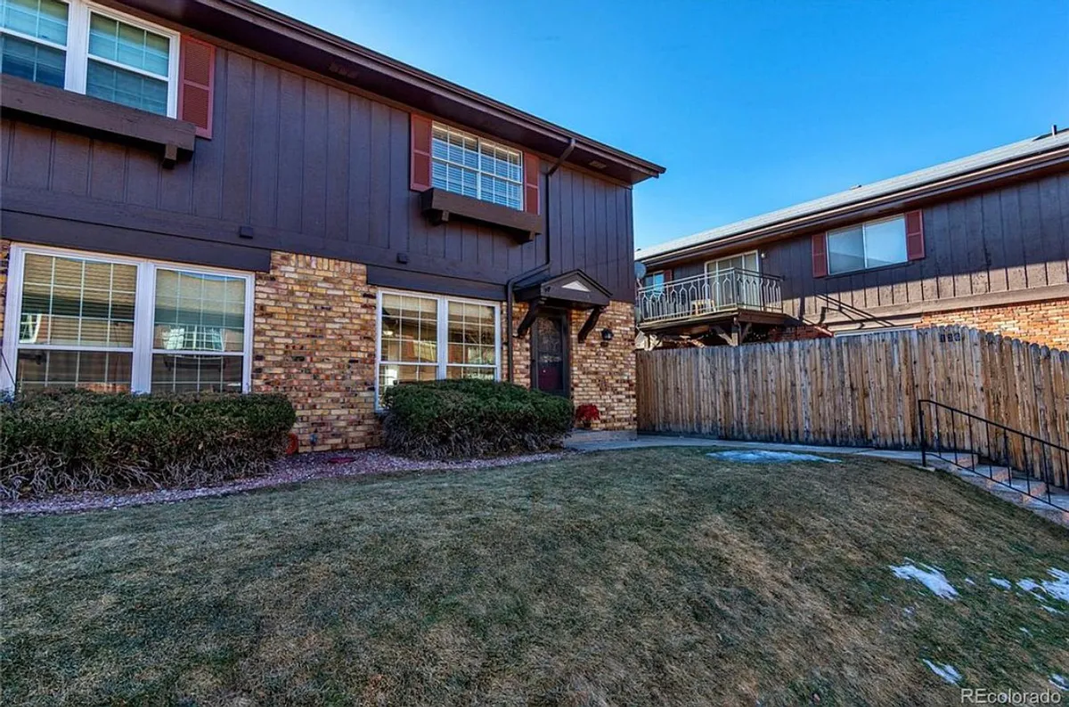 Building Photo - 3825 S Monaco Pkwy #131
