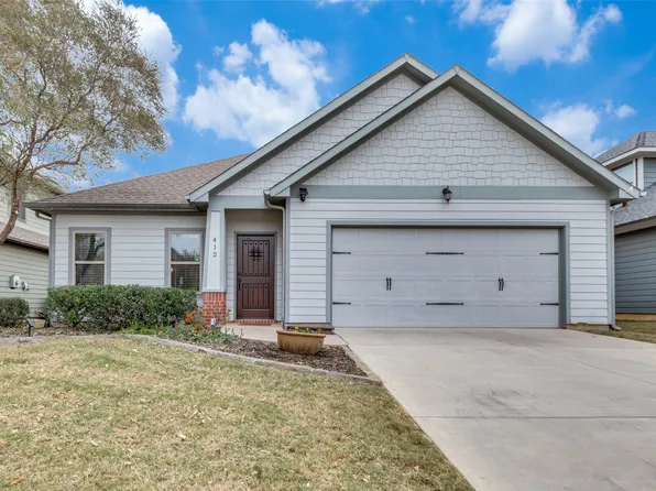 412 Brewer St, Grapevine, TX 76051