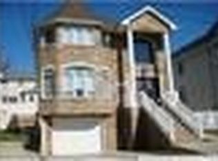 883 Edgegrove Ave, Staten Island, NY