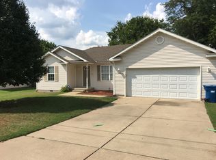 3219 E 10th St, Joplin, MO 64801