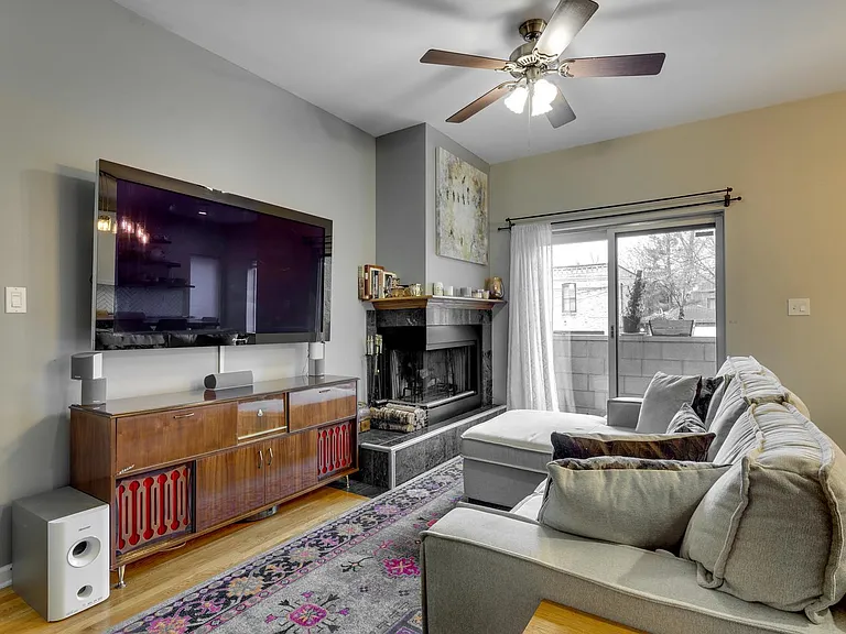 2132 W Evergreen Ave #1C — Photo 6