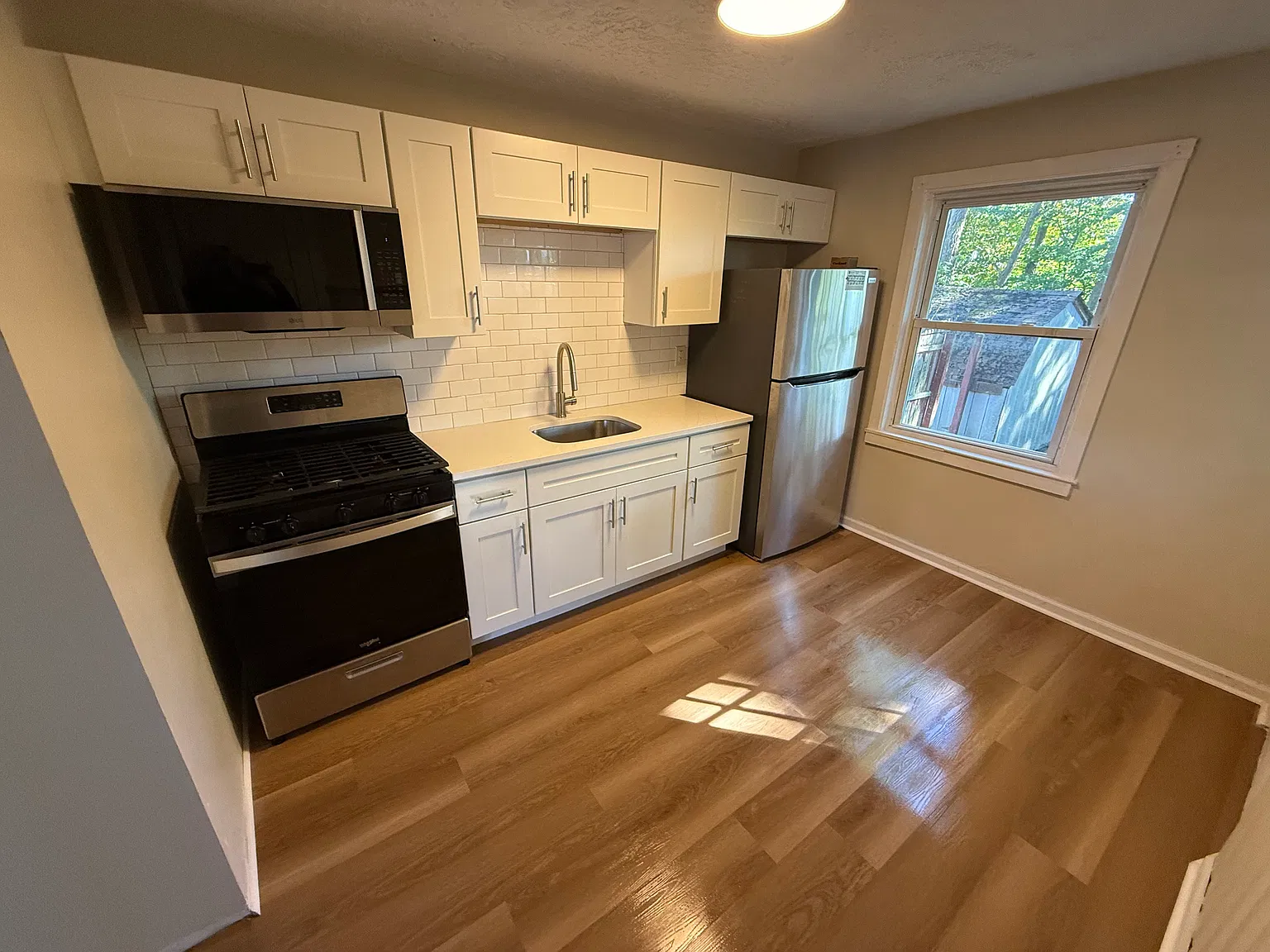 2 bed, $1,250 — Photo 1