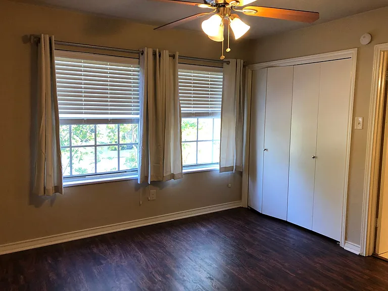 1401 Avenue O #G — Photo 13