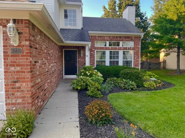 6232 Valleyview Dr, Fishers, IN 46038