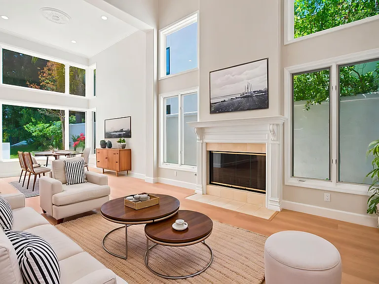4324 Park Verdi — Photo 1