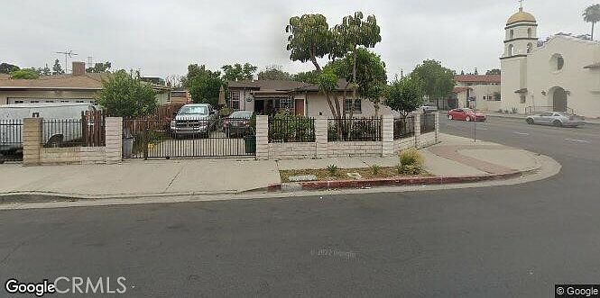 1st image of 1553 E 102nd St