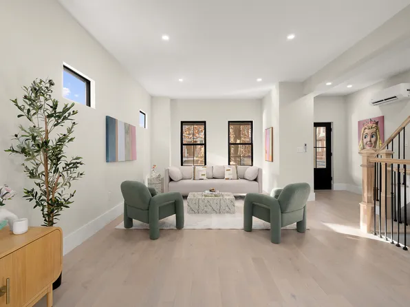 1167 East 40th Street HOUSE image 3 of 16
