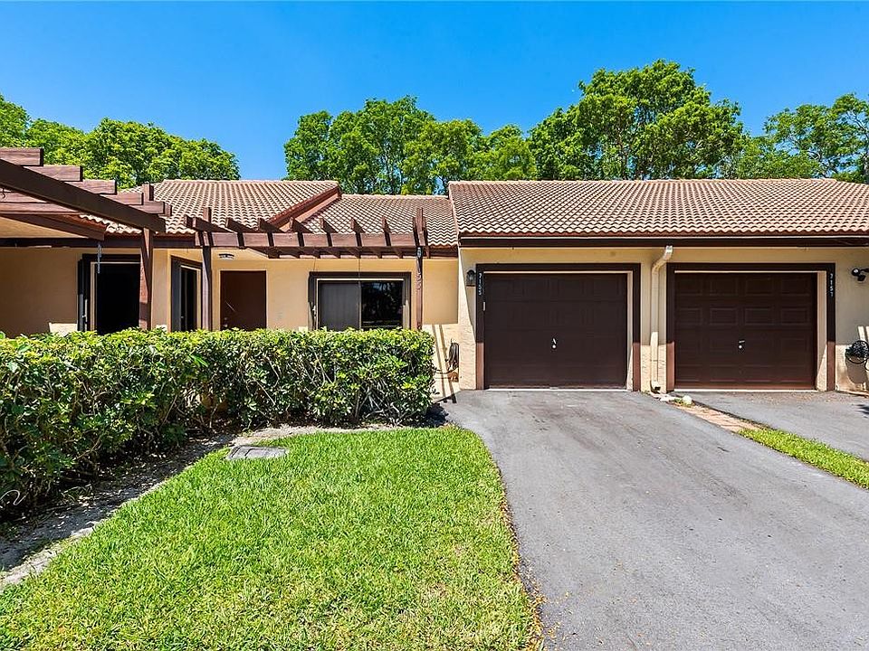 1st image of 7155 Wisteria Way