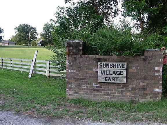 Sunshine Village Sign