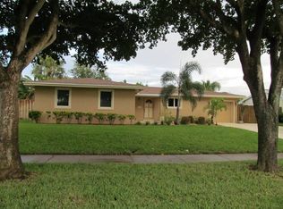 504 Driftwood Rd, North Palm Beach, FL 33408