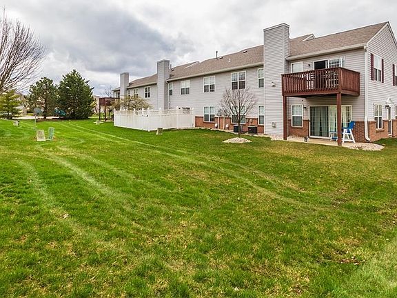 5th image of 554 Gibson Dr