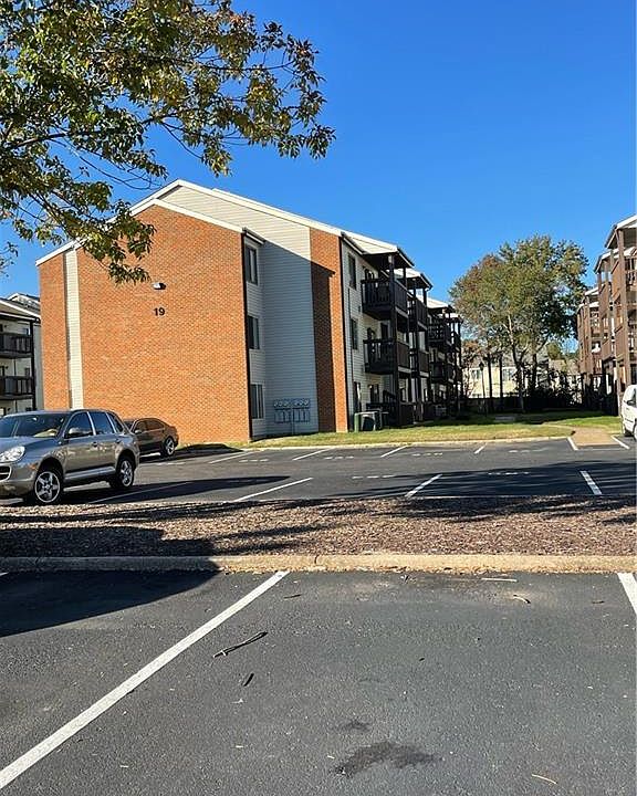 1st image of 234 Wells Ct Floor 2