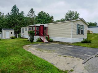 10 Hawthorn Dr, Norway, ME 04268