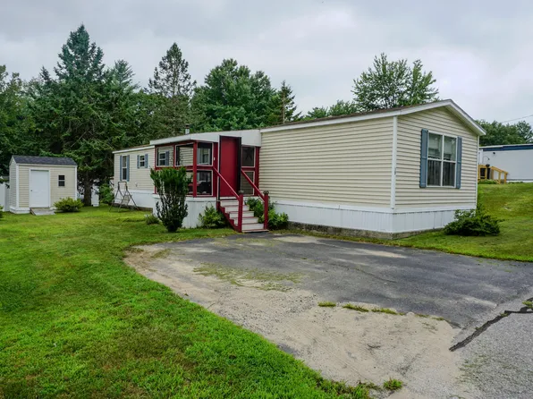 10 Hawthorn Drive, Norway, ME 04268