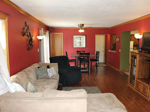 2nd image of 721 West St