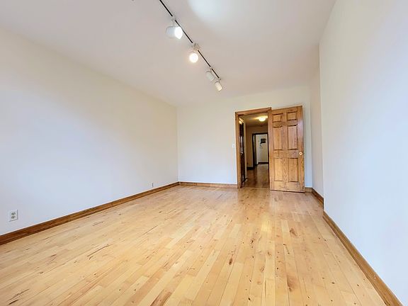 2nd image of 613 9th Ave #3V