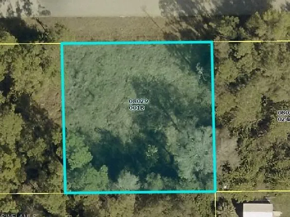 2702 E 7th ST, LEHIGH ACRES, FL 33936