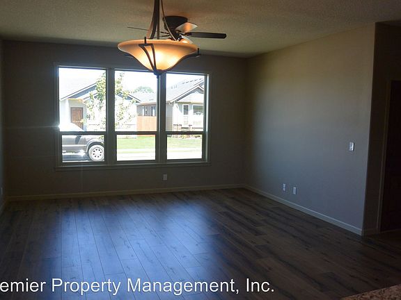 4th image of 2101 NW 16th Cir