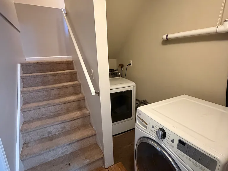 112 Tennyson Ave — Photo 33