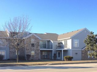 1230 Sunnyslope Dr, Racine, WI 53406