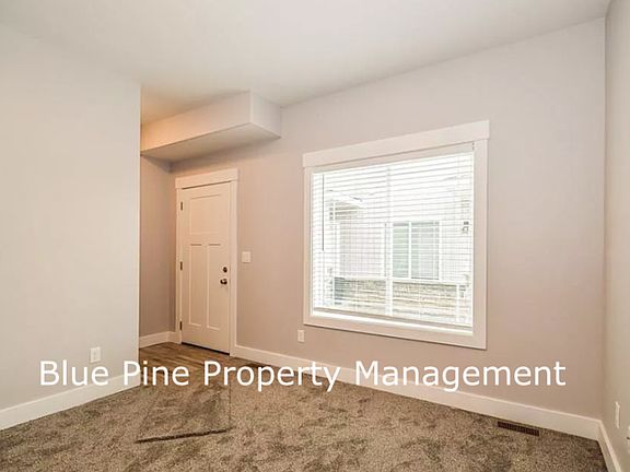 3rd image of 710 Saturn Ave Unit B
