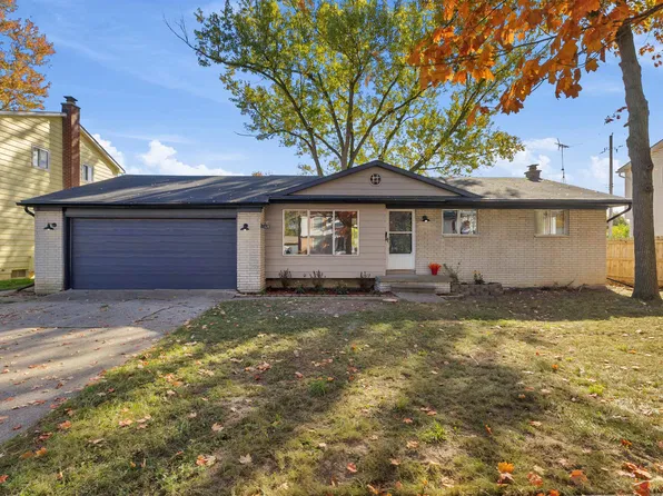 1323 Chatham Dr, Flint, MI 48505