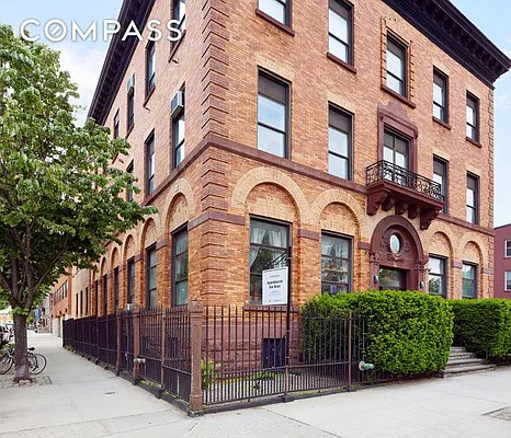 Rented by Compass | media 23