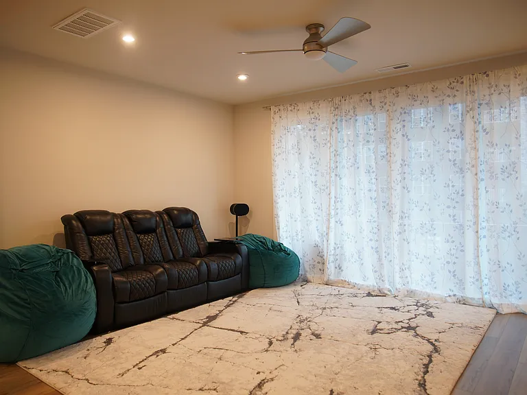 4709 Cypress Tree Ln — Photo 7