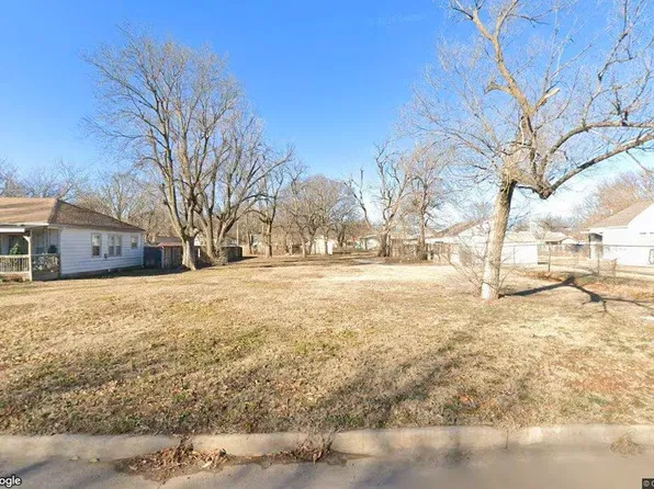 2445 S Ida Ave, Wichita, KS 67216
