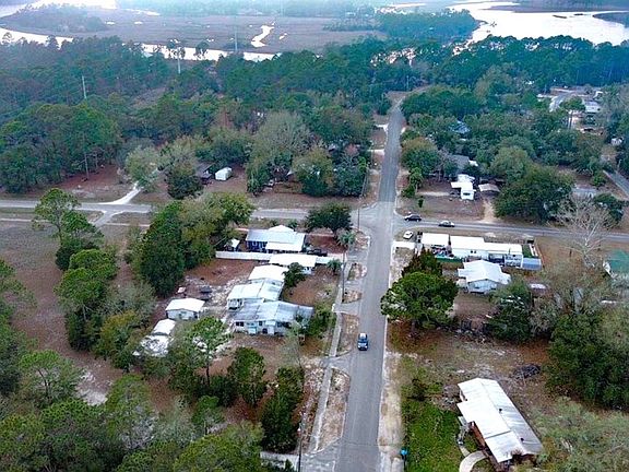 3rd image of 598 Three Rivers Rd