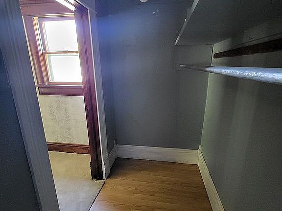 18th image of 308 S Buffalo Ave