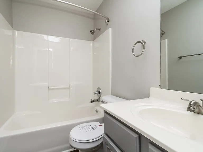 3261 Clapham Rd — Photo 18