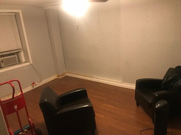 2nd image of 2938 Tenbroeck Ave Floor 2