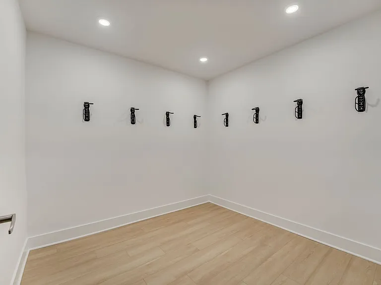 Nova Commons - 4200 Landcaster Ave — Photo 30