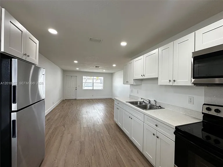 128 NW 2nd Ave #A — Photo 8