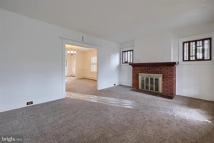 4 bed, 1660 sqft, $1,900 — Photo 3