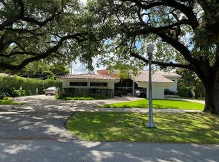 2030 Country Club Prado, Coral Gables, FL 33134