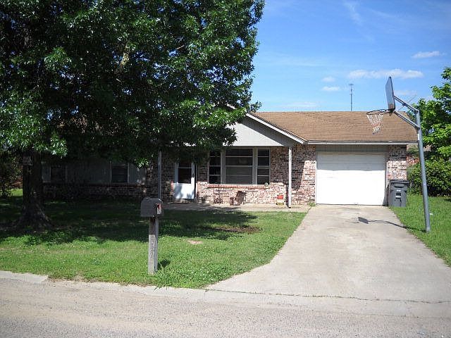 2nd image of 1912 Redbud St