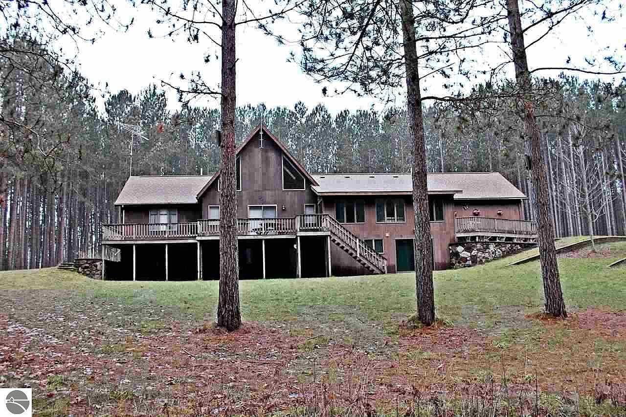 290 N Turnerville Rd, Lake City, MI 49651 Zillow