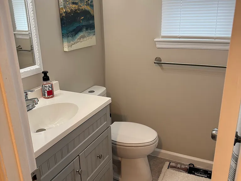 upstairs full bath