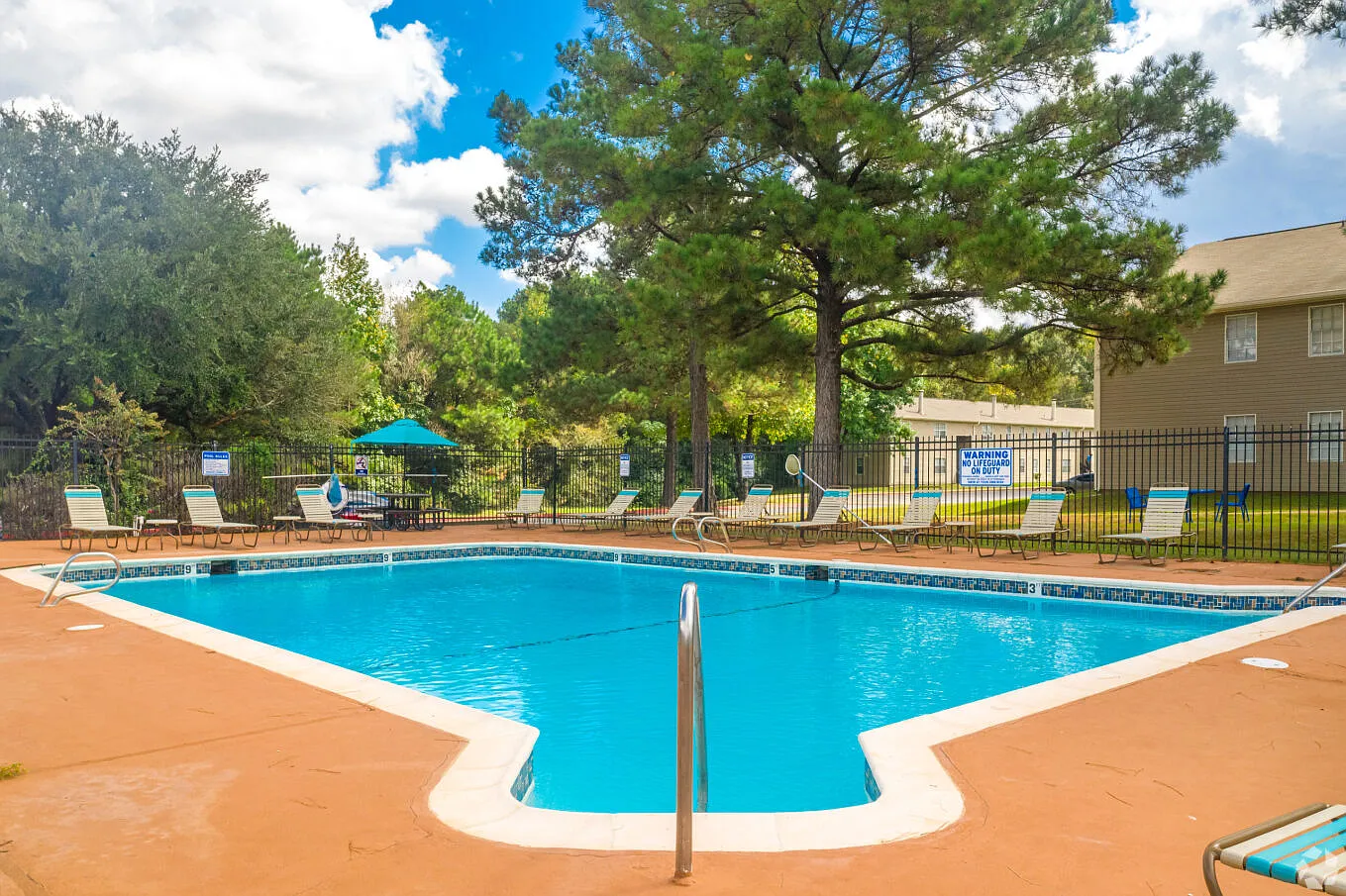 Salem Village Apartments — Photo 4