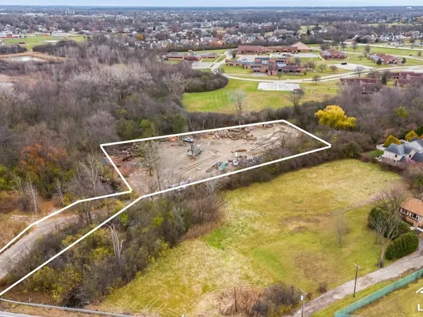 16275 Dix Toledo Rd, Southgate, MI 48195