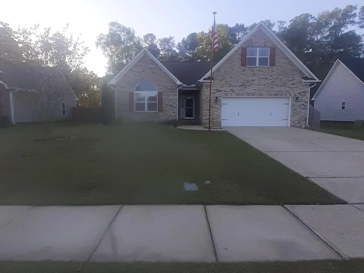 4 bed, 2000 sqft, $1,985 — Photo 2