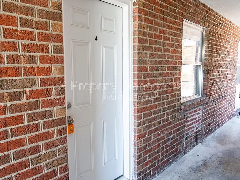 315 N Castle St #4 — Photo 10
