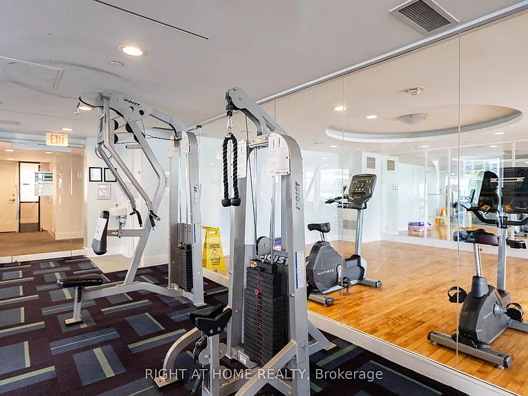 18 Yonge St #1813 — Photo 32