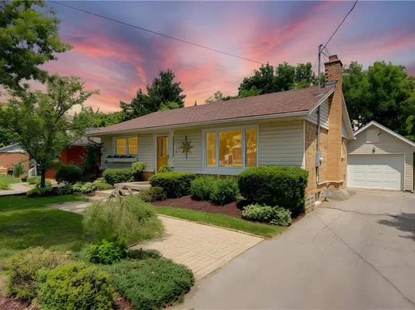 112 Chelsea Rd, Kitchener, ON N2B 1H9
