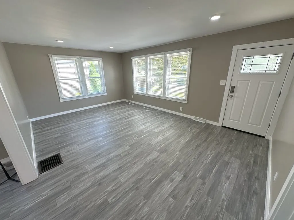 7533 Abbie Pl Unit 1 — Photo 3